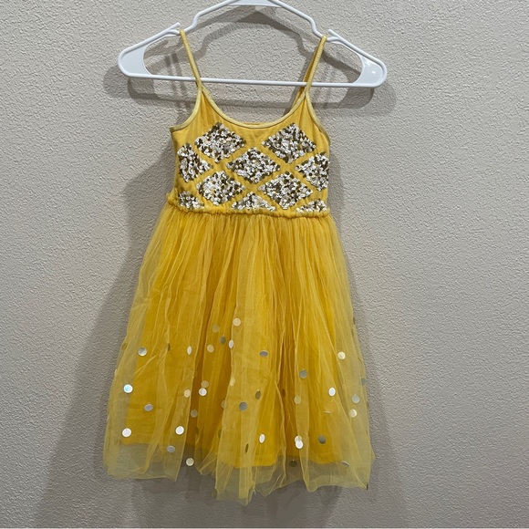 Four (4) Girls Dresses Size 5 to 7 - Picture 7 of 8